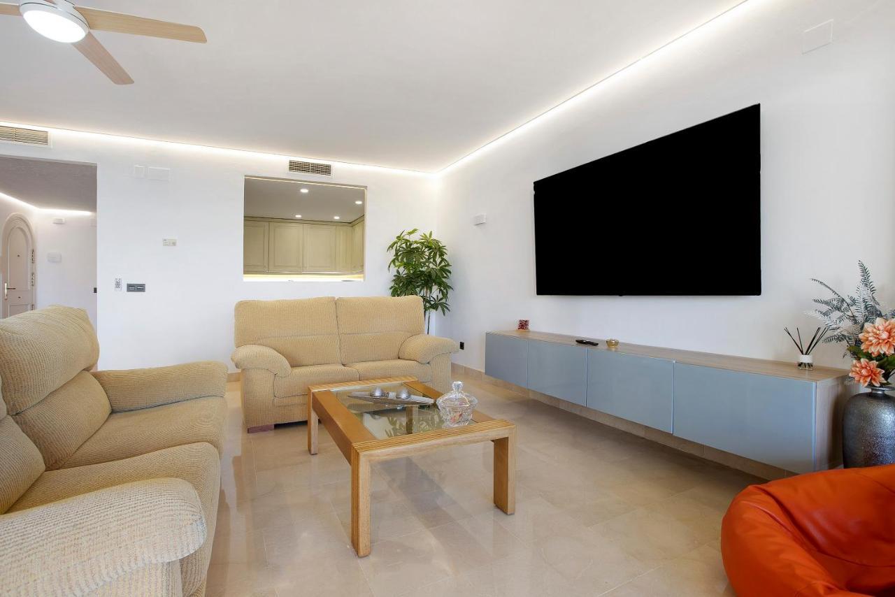Luxury In Puerto Marina Appartement Benalmádena