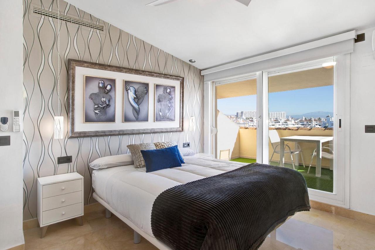 Luxury In Puerto Marina Appartement